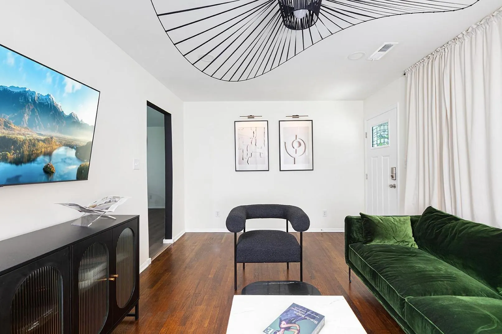 Vila Lux Deco King Beds Near Uptown & Breweries Charlotte
