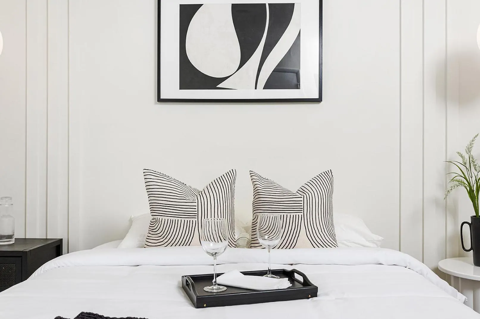 Vila Lux Deco King Beds Near Uptown & Breweries Charlotte